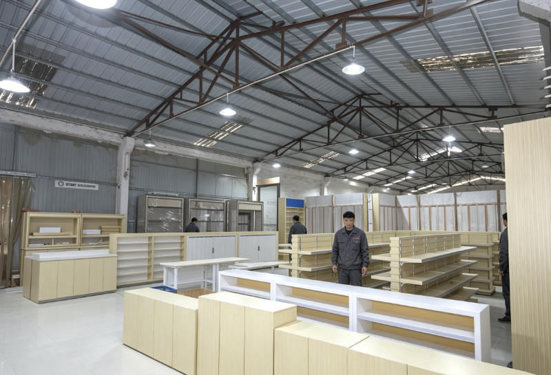 Assembly and shipping area